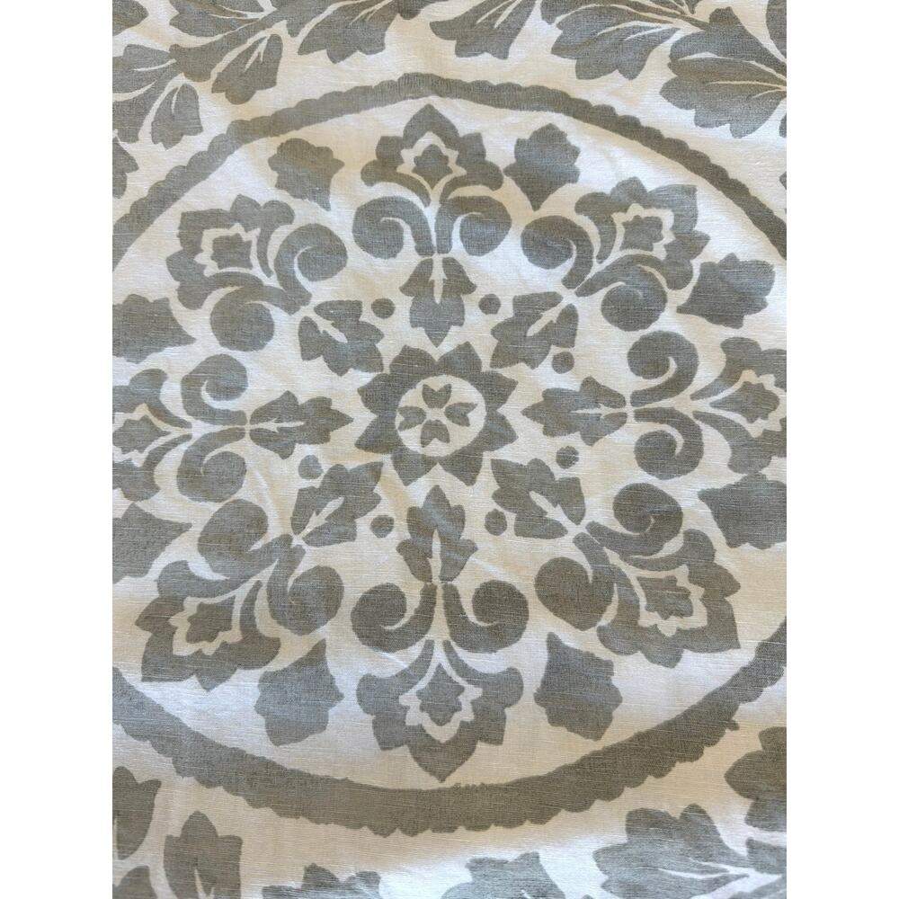 Pottery Barn Ana Medallion Gray Euro Pillow Shams Cotton Linen Blend 26 inch